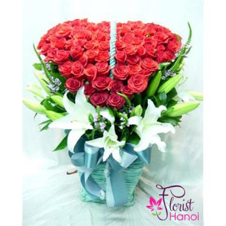 100 red roses in Hanoi flowers shop
