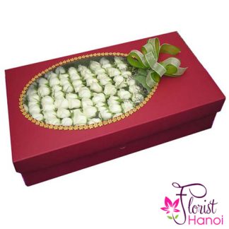 100 white rose in box