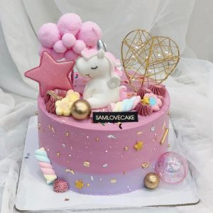 Birthday cake for girlfriend