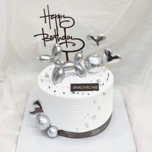 Happy birthday cake in Hanoi