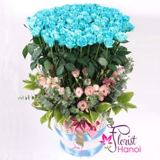 Order 99 blue roses in Hanoi