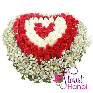 Order 99 roses in heart shape delivery Hanoi
