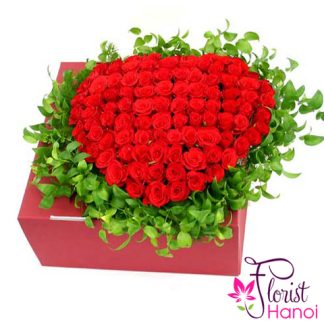 Heart red rose box free delivery