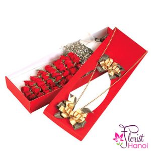 Red rose box in Hanoi