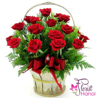 Beautiful red rose basket in Hanoi