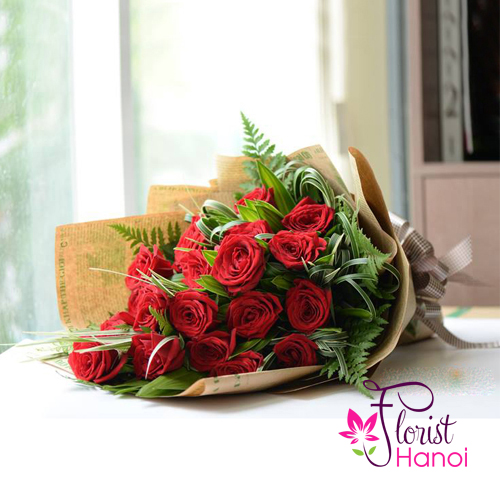 Order beautiful red rose bouquet in Vietnam