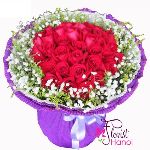 Online bouquet of red rose and baby breath in Hanoi