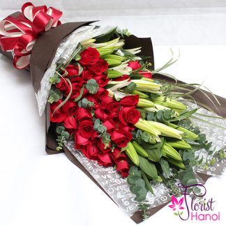Bouquet white lily and red rose in Hanoi