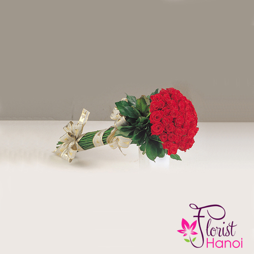 Classic red rose bouquet