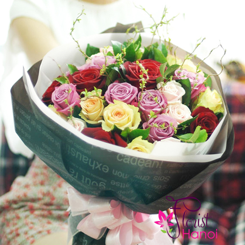 Buy colorful mixed flowers in Hanoi