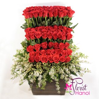 luxury red roses arrangement Hanoi