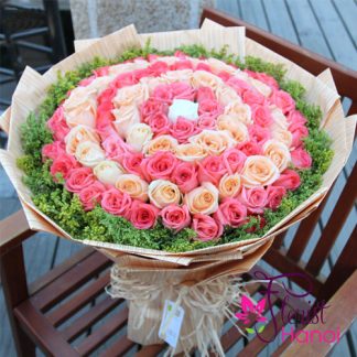Order exquisite 99 rose bouquet delivery Hanoi
