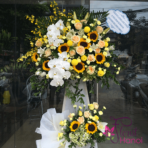 Elegant flower stand for congratualtion