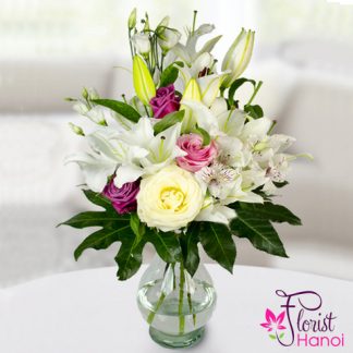 Flowers in vase free delivery