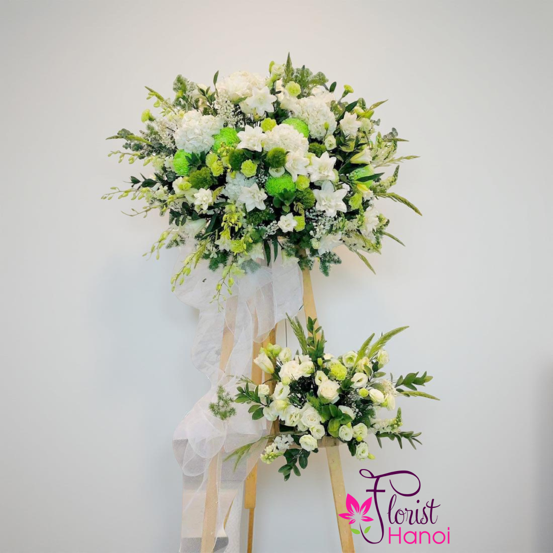 Online green and white flower stand delivery Hanoi