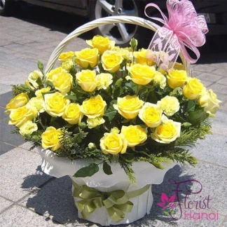 Yellow rose birthday basket delivery in Hanoi