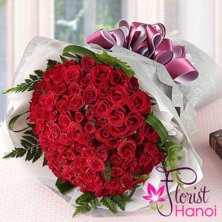 luxury love flowers for her in Hanoi