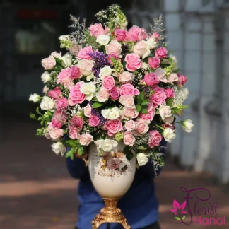 Luxury rose vase arrangement with premium roses in Hanoi