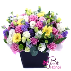 Mixed flowers arrangement