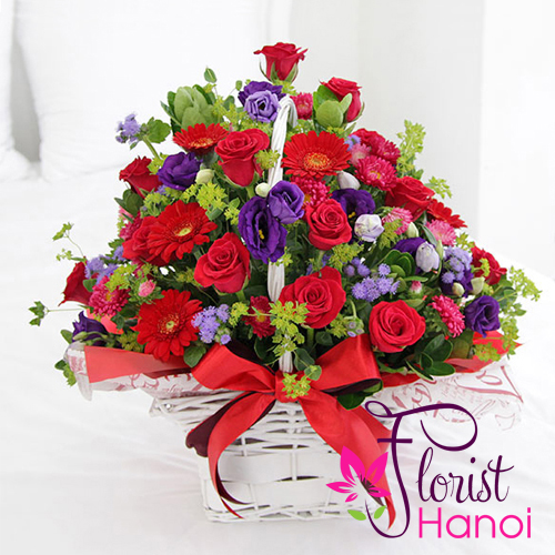 Online mixed flowers basket Hanoi