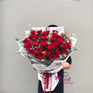 Passion Bloom Bouquet with red roses in Hanoi