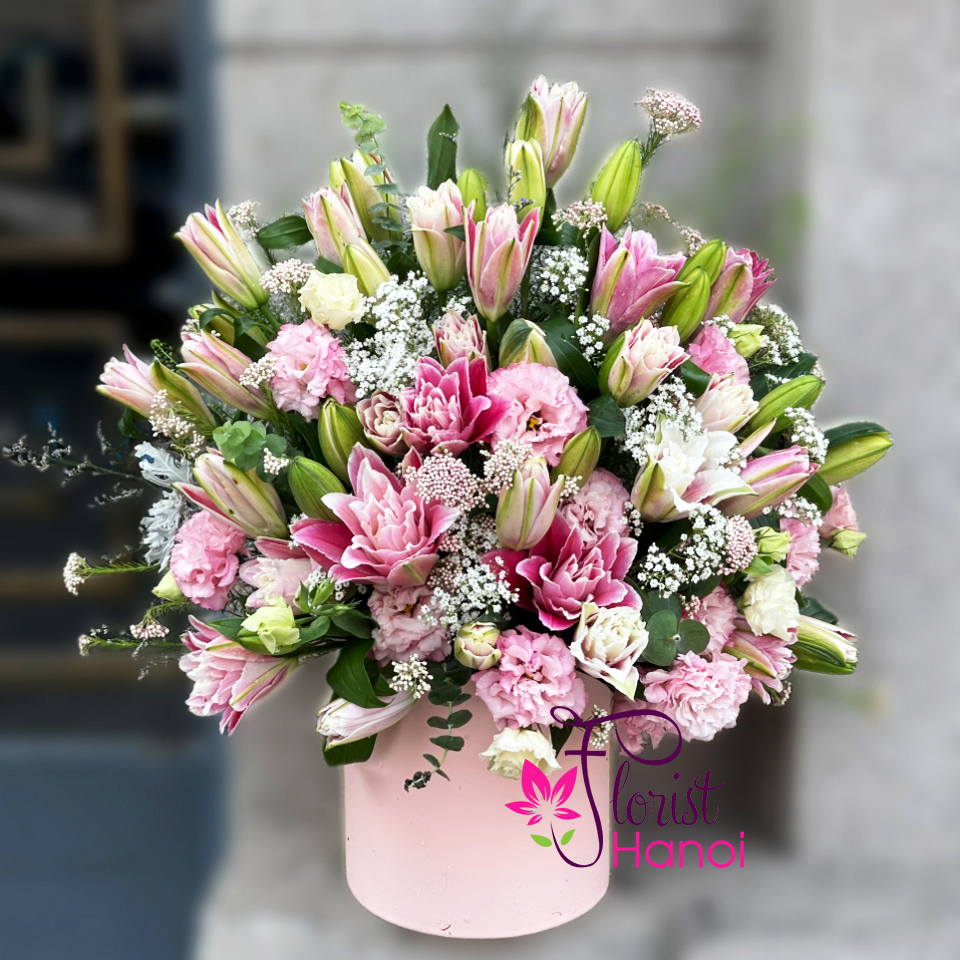 Buy pink lily flower arrangement in Hanoi