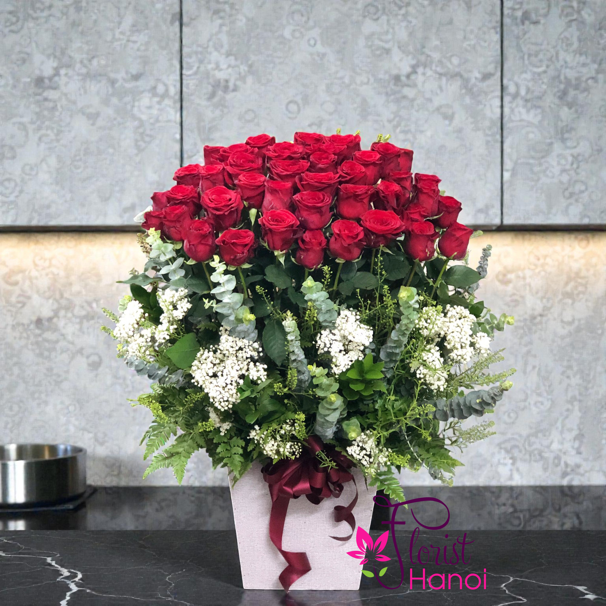 Send pure happiness arrangement to Hanoi