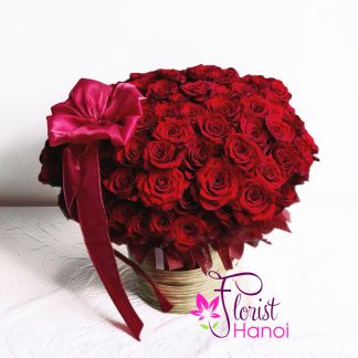 Red rose flower arrangement basket delivery Hanoi Vietnam