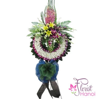 Send funeral flowers to Hanoi online with elegant wreath