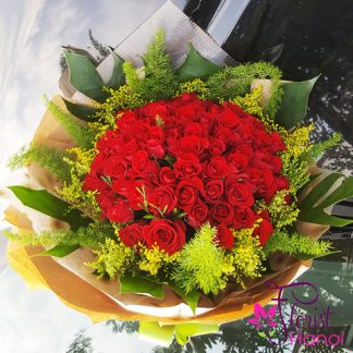 Send love flowers to girlfriend in Hanoi