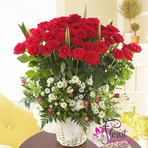 Online sweet moment basket arrangement