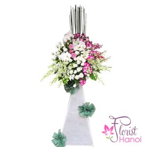 Sympathy flowers delivery in Hanoi