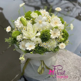 White and green birthday flower bouquet in Hanoi