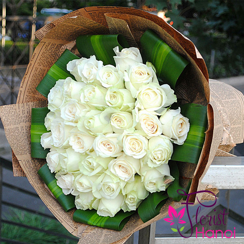 White rose bouquet in Cau Giay, Hanoi