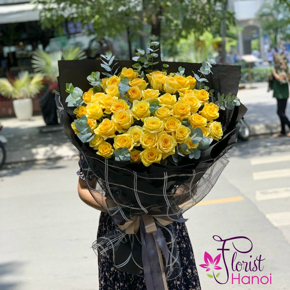 Order yellow rose bouquet