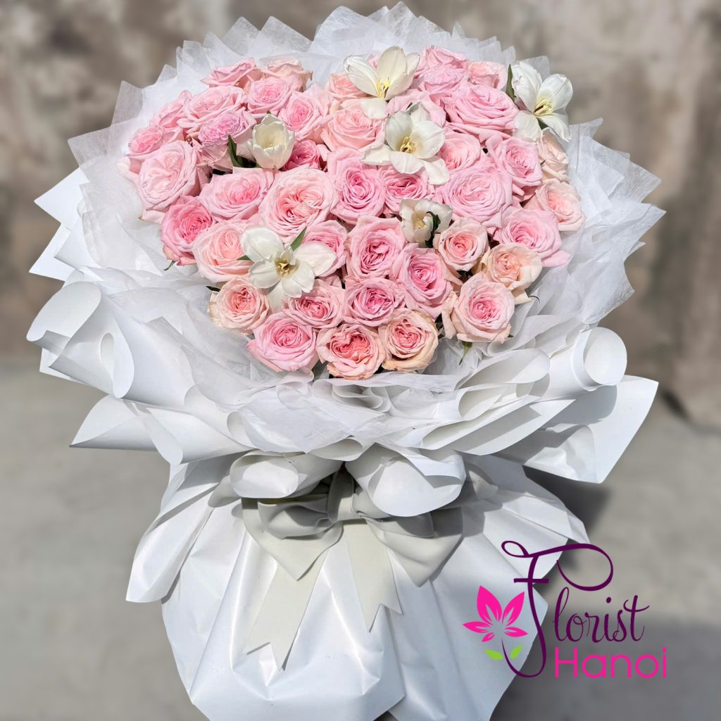 Send heart shaped roses to Hanoi Why choose FloristHanoi to send flowers to your loved one in Hanoi?